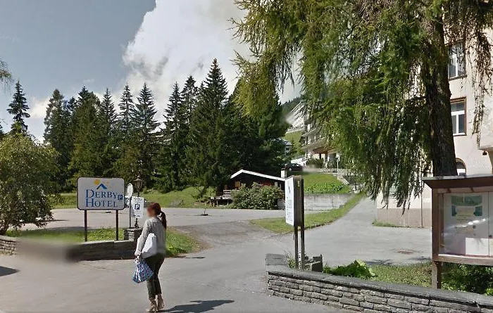 Ξενοδοχείο Derby Νταβός